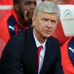 Arsene Wenger: Arsenal vs Manchester United Showdown (2015/16) Arsene Wenger: Arsenal vs Manchester United Showdown (2015/16)