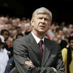 Arsene Wenger Celebrates Arsenal's 1-0 FA Premier League Victory over West Bromwich Albion (August 16, 2008, Emirates Stadium)