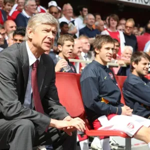 Arsene Wenger Celebrates Arsenal's 1:0 Win Over West Bromwich Albion, FA Premier League, Emirates Stadium (August 16, 2008)