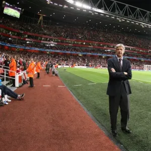 Arsene Wenger Celebrates Arsenal's 2-0 Champions League Victory over Olympiacos, Emirages Stadium, 2009