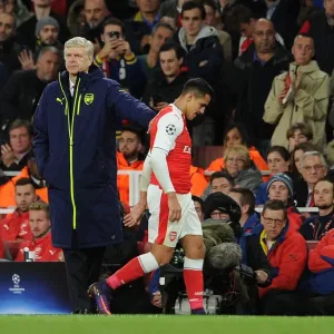 Arsene Wenger Consoles Substituted Alexis Sanchez during Arsenal vs Ludogorets Champions League Match, 2016 Arsene Wenger Consoles Substituted Alexis Sanchez during Arsenal vs Ludogorets Champions League Match, 2016