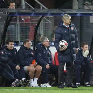 Arsene Wenger at DSB Stadium: A 1:1 Battle with AZ Alkmaar in the UEFA Champions League, 2009 Arsene Wenger at DSB Stadium: A 1:1 Battle with AZ Alkmaar in the UEFA Champions League, 2009