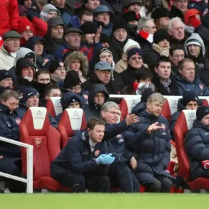 Arsene Wenger at the Dugout: Arsenal vs. Everton, 2-2 Tie, Barclays Premier League, Emirates Stadium (2010)