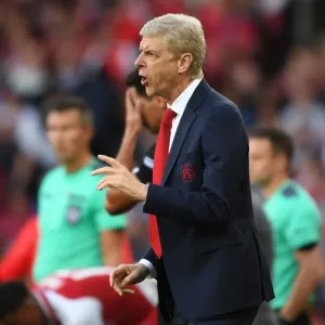 Season 2017-18 Prints: Arsenal v Seville - Emirates Cup 2017-18