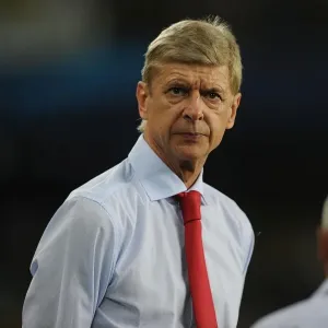 Arsene Wenger before Fenerbahce v Arsenal, UEFA Champions League Play-offs (2013)