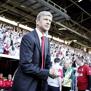 Arsene Wenger Guides Arsenal to a 1-0 Victory over Fulham in the Barclays Premier League