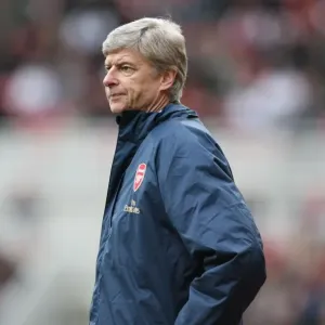 Arsene Wenger Guides Arsenal to a 2:1 Win over Middlesbrough in the Premier League