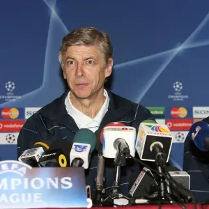 Arsene Wenger and Johan Djourou: Arsenal's Pre-Match Press Conference Ahead of FC Porto Clash, UEFA Champions League, 2008 Arsene Wenger and Johan Djourou: Arsenal's Pre-Match Press Conference Ahead of FC Porto Clash, UEFA Champions League, 2008