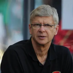 Arsene Wenger Before Kitchee FC vs Arsenal FC Match, 2012 Arsene Wenger Before Kitchee FC vs Arsenal FC Match, 2012