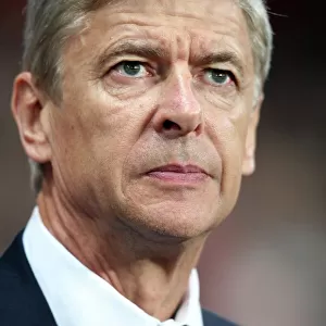 Arsene Wenger Leads Arsenal to 2-0 Victory over Olympiacos in UEFA Champions League Group H at Emirates Stadium