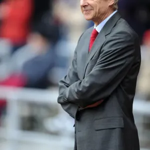 Arsene Wenger Leads Arsenal to a 2-1 Victory over Sunderland in the Premier League (November 2, 2012) Arsene Wenger Leads Arsenal to a 2-1 Victory over Sunderland in the Premier League (November 2, 2012)