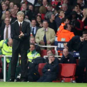 Arsene Wenger Leads Arsenal to 3:0 Victory over Villarreal in UEFA Champions League Quarterfinals, Emirates Stadium, 15/4/09