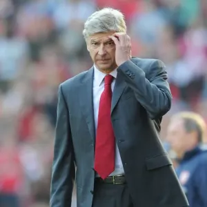 Arsene Wenger Leads Arsenal to 3:1 Victory over Stoke City in Premier League (2011-12)
