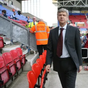 Arsene Wenger Leads Arsenal to a 4-1 Victory over Wigan Athletic in the Premier League Arsene Wenger Leads Arsenal to a 4-1 Victory over Wigan Athletic in the Premier League