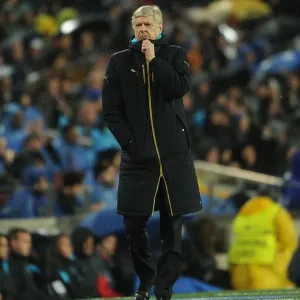 Arsene Wenger Leads Arsenal Against Barcelona in the 2015-16 UEFA Champions League