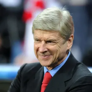 Arsene Wenger Leads Arsenal Against Bayern Munchen in UEFA Champions League (2012-13)