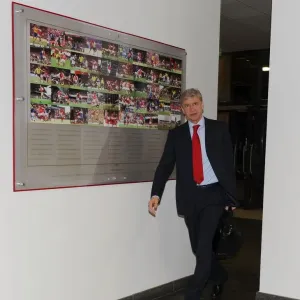 Arsene Wenger Leads Arsenal Against Borussia Dortmund in Champions League Showdown