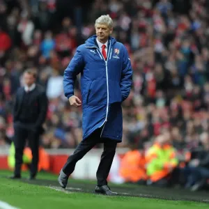 Arsene Wenger Leads Arsenal Against Liverpool in Intense Premier League Clash (2014-15)