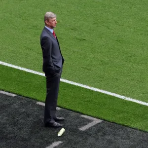 Arsene Wenger Leads Arsenal Against Manchester United (2012-13) Arsene Wenger Leads Arsenal Against Manchester United (2012-13)
