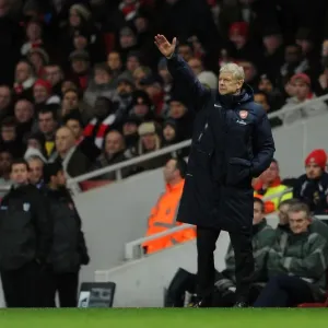 Arsene Wenger Leads Arsenal Against Manchester United (2013-14)