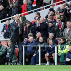 Arsene Wenger Leads Arsenal Against Norwich City, Premier League 2011-12