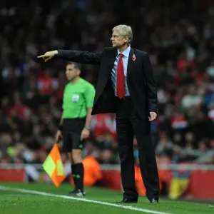 Arsene Wenger Leads Arsenal Against Olympique de Marseille in Champions League (2011) Arsene Wenger Leads Arsenal Against Olympique de Marseille in Champions League (2011)