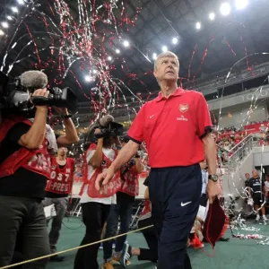 Arsene Wenger Leads Arsenal in Pre-Season Clash against Nagoya Grampus (2013)