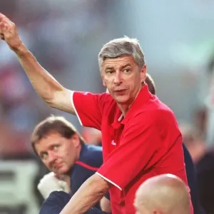 Arsene Wenger Leads Arsenal to Pre-Season Victory: 1-2 Over SV Mattersburg