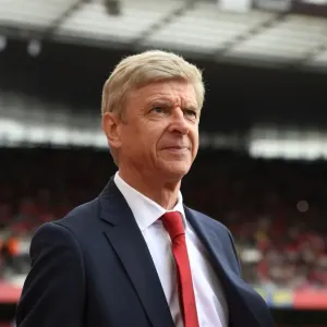 Arsene Wenger Leads Arsenal Against Sevilla in the Emirates Cup (2017-18)