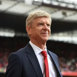 Arsene Wenger Leads Arsenal Against Sevilla at Emirates Cup 2017-18