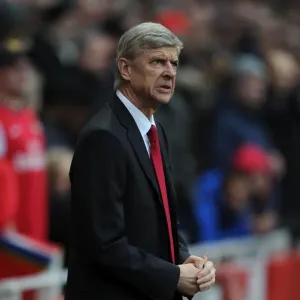 Arsene Wenger Leads Arsenal Against Swansea City (December 2012) Arsene Wenger Leads Arsenal Against Swansea City (December 2012)