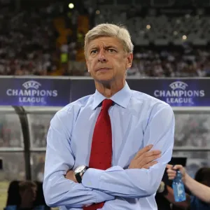 Arsene Wenger Leads Arsenal in Udinese Showdown: 2011 UEFA Champions League Arsene Wenger Leads Arsenal in Udinese Showdown: 2011 UEFA Champions League