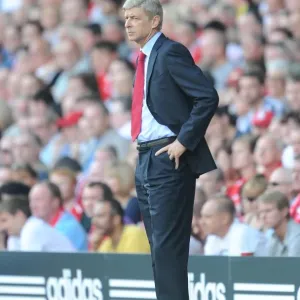 Arsene Wenger at Liverpool's Anfield: 1-1 Barclays Premier League Stalemate, 2010