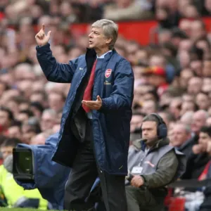 Arsene Wenger and Manchester United's Edge: 2008 Premier League Clash (2-1) Arsene Wenger and Manchester United's Edge: 2008 Premier League Clash (2-1)