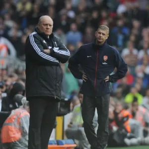Arsene Wenger and Martin Jol Clash in the 2013-14 Premier League: Fulham vs. Arsenal Arsene Wenger and Martin Jol Clash in the 2013-14 Premier League: Fulham vs. Arsenal
