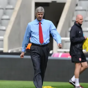 Arsene Wenger: Newcastle United vs Arsenal, Premier League 2012-13 Arsene Wenger: Newcastle United vs Arsenal, Premier League 2012-13