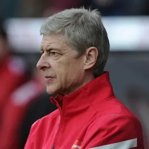 Arsene Wenger: Pre-Match Focus at Swansea City (Swansea City v Arsenal, 2011-12)