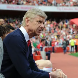 Arsene Wenger Print - 2016-17 Arsenal Manager Photo Arsene Wenger Print - 2016-17 Arsenal Manager Photo