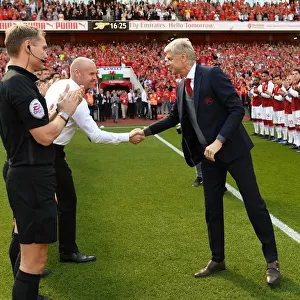 Arsene Wenger and Shaun Dyche: A Season's End Handshake (Arsenal v Burnley, 2017-18)