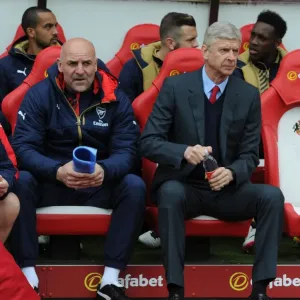 Arsene Wenger and Steve Bould Lead Arsenal at Sunderland, 2016 Premier League