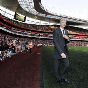 Arsene Wenger Tastes Defeat: Arsenal 1-2 Hull City in the Premier League (September 27, 2008) Arsene Wenger Tastes Defeat: Arsenal 1-2 Hull City in the Premier League (September 27, 2008)