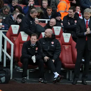 Arsene Wenger and His Team: Unified Focus at Arsenal's Pre-Match Huddle vs. Reading (2012-13)