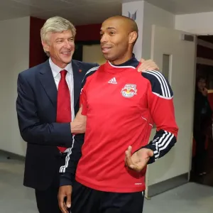 Arsene Wenger and Thierry Henry Reunited: Arsenal Legends Meet at Emirates Cup Match Against Boca Juniors (2011) Arsene Wenger and Thierry Henry Reunited: Arsenal Legends Meet at Emirates Cup Match Against Boca Juniors (2011)