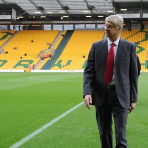 Arsene Wenger: Unwavering Focus Before Norwich City (2012-13) Match Arsene Wenger: Unwavering Focus Before Norwich City (2012-13) Match