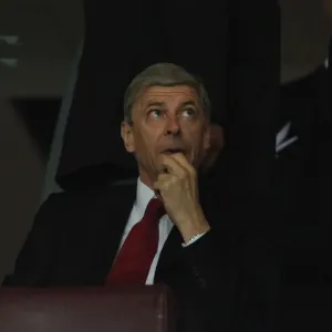 Arsene Wenger Watching Arsenal vs Olympiacos, UEFA Champions League 2011