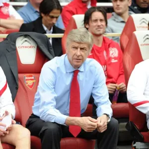 Arsene Wenger's Arsenal Dominate: 3-0 Win Over Bolton Wanderers in Premier League (Emirates Stadium, 24/9/11) Arsene Wenger's Arsenal Dominate: 3-0 Win Over Bolton Wanderers in Premier League (Emirates Stadium, 24/9/11)