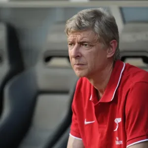 Arsene Wenger's Arsenal Dominate Sturm Graz: 4-0 Victory, Austria 2010 Arsene Wenger's Arsenal Dominate Sturm Graz: 4-0 Victory, Austria 2010