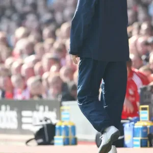 Arsene Wenger's Defeat at Anfield: Liverpool's 4-1 Victory in the Barclays Premiership, 2007