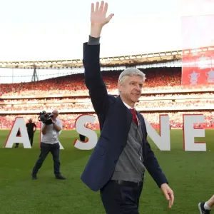 Arsene Wenger's Farewell: Last Match as Arsenal Manager vs Burnley (2017-18) Arsene Wenger's Farewell: Last Match as Arsenal Manager vs Burnley (2017-18)