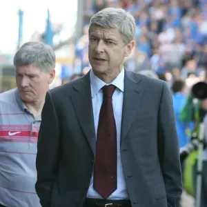 Arsene Wenger's Reign: 4-0 Victory Over Portsmouth, Barclays Premier League, 2009 Arsene Wenger's Reign: 4-0 Victory Over Portsmouth, Barclays Premier League, 2009